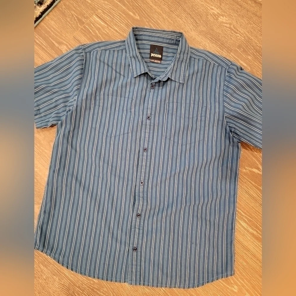 Prana for Men Blue double‎ pocketed button down organic cotton shirt size XL